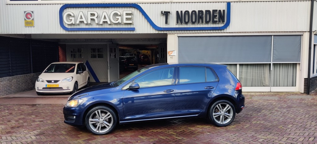 VOLKSWAGEN GOLF 1.2 TSI Comfortline 5 deurs, ECC, PDC, T